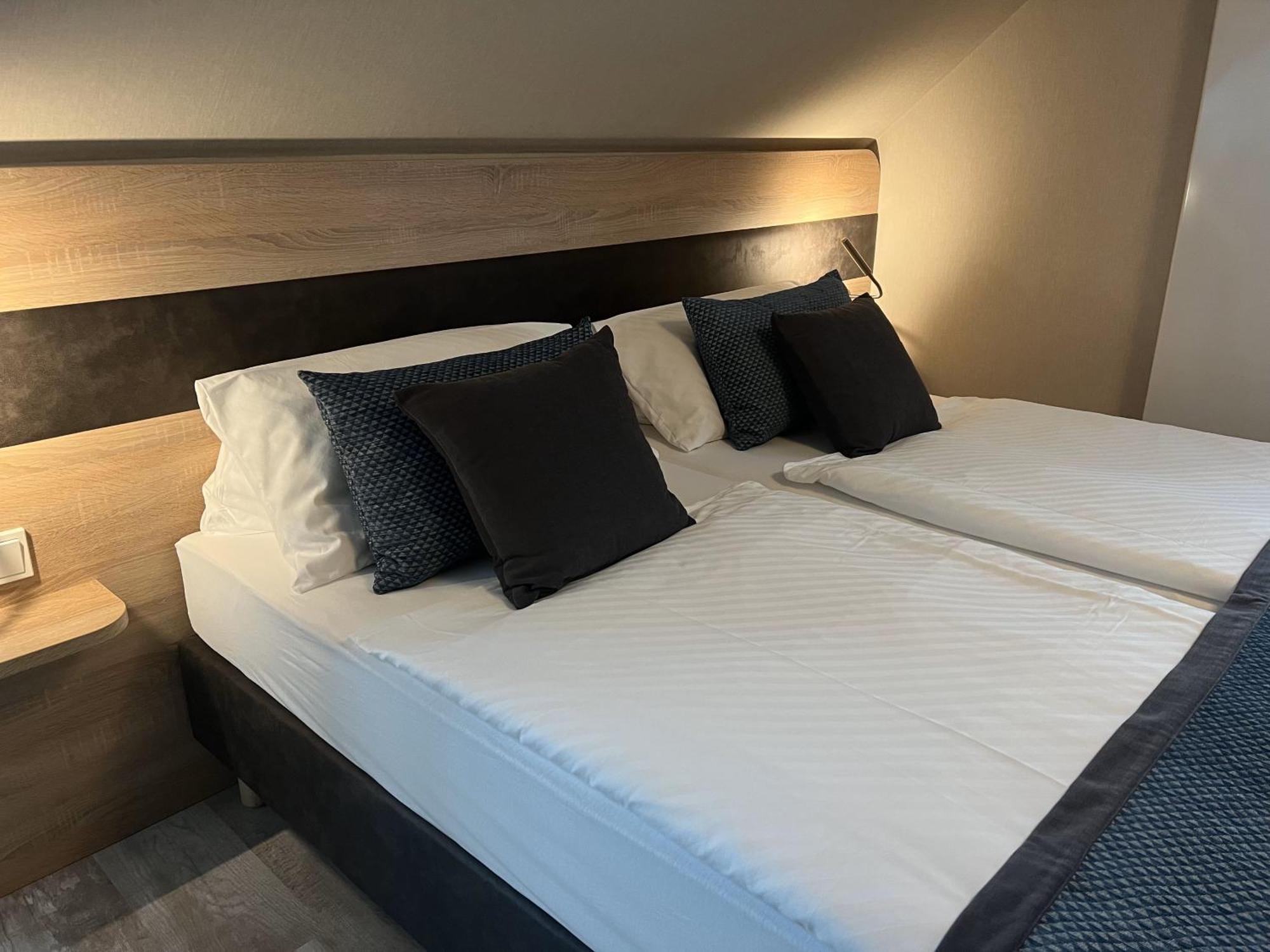 Hotel Aal-Kate à Wuppertal Extérieur photo