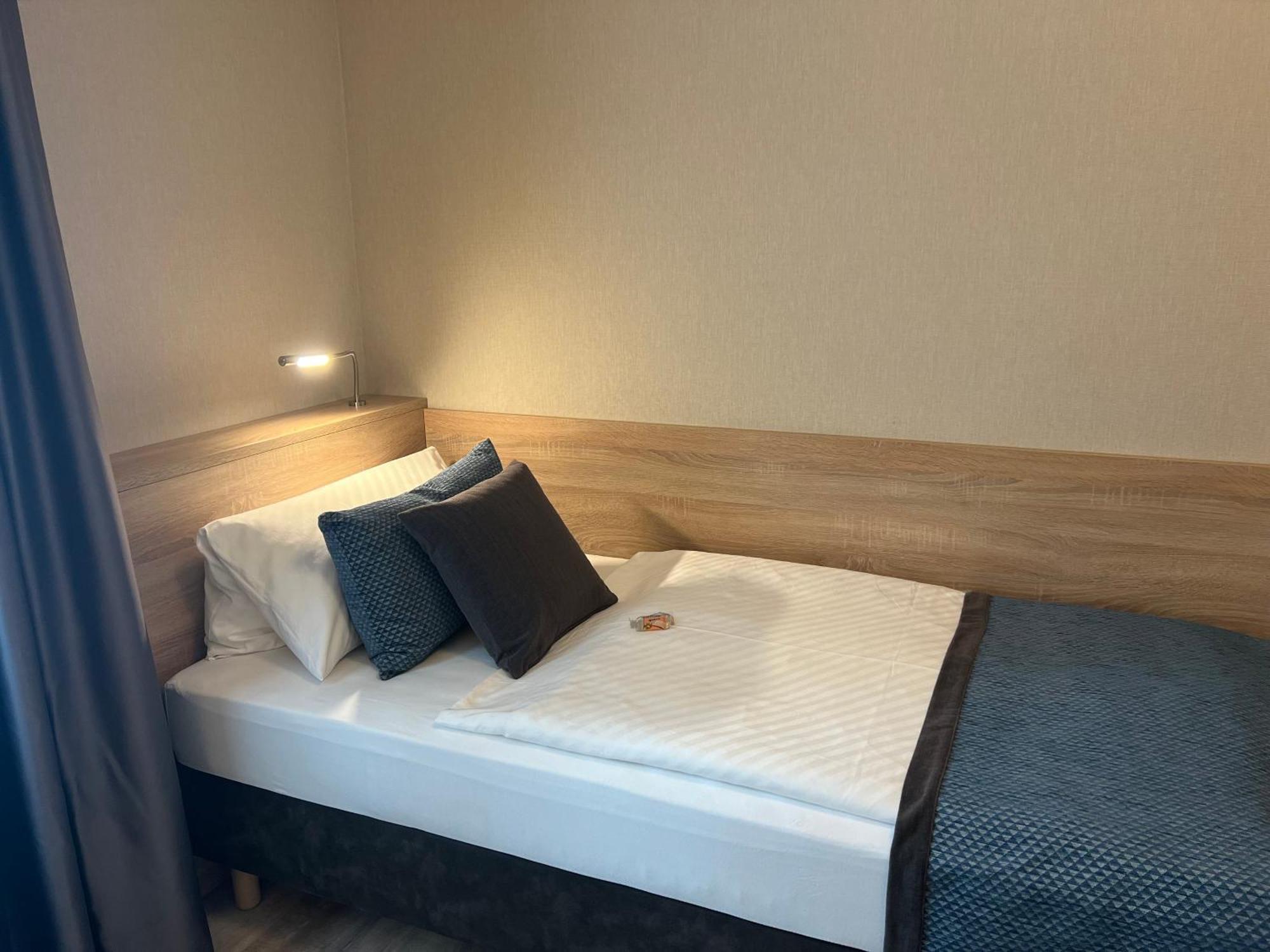 Hotel Aal-Kate à Wuppertal Extérieur photo