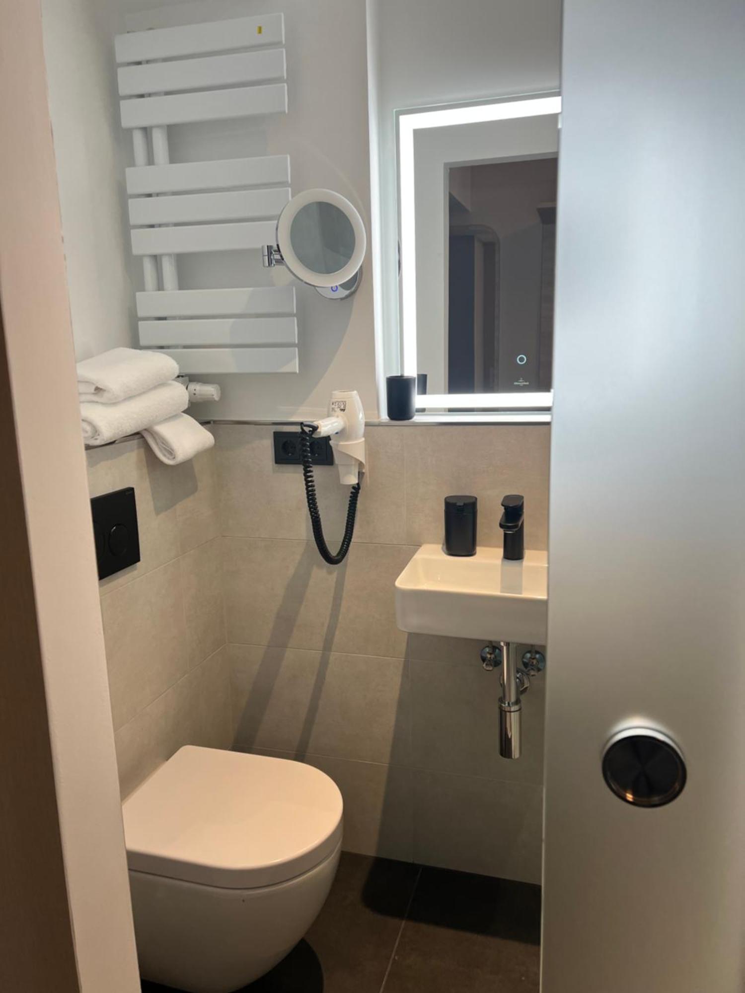 Hotel Aal-Kate à Wuppertal Extérieur photo